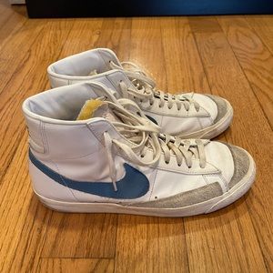 Nike Blazer Mid ‘77 Royal Blue